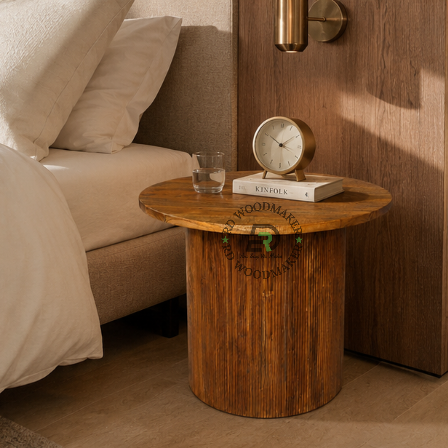 FLUTED PEDESTAL ROUND WOODEN DINING TABLE