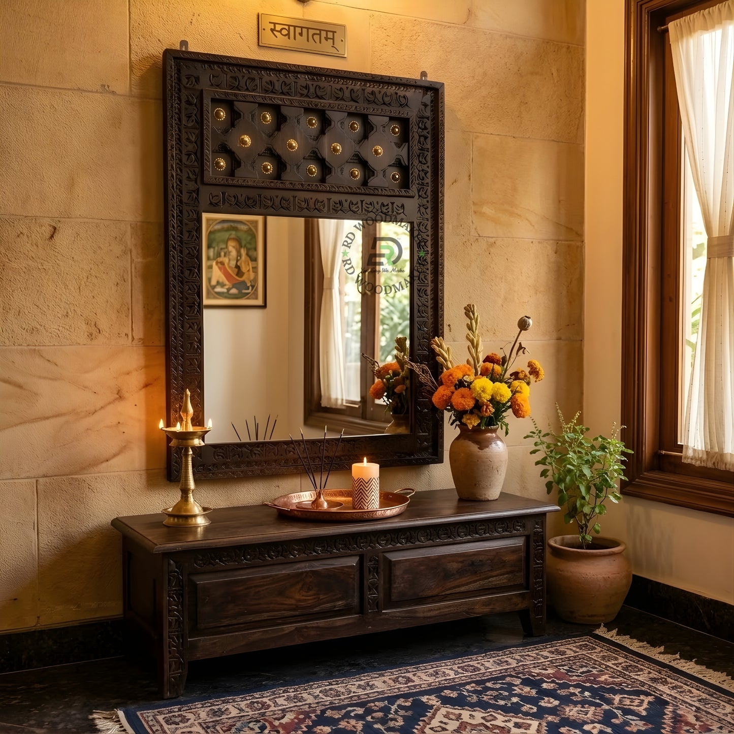 TRADITIONAL CARVED WOODEN FRAME WALL MIRROR
