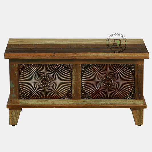 VINTAGE SUNBURST CARVED WOODEN STORAGE TRUNK WITH DISTRESSED
